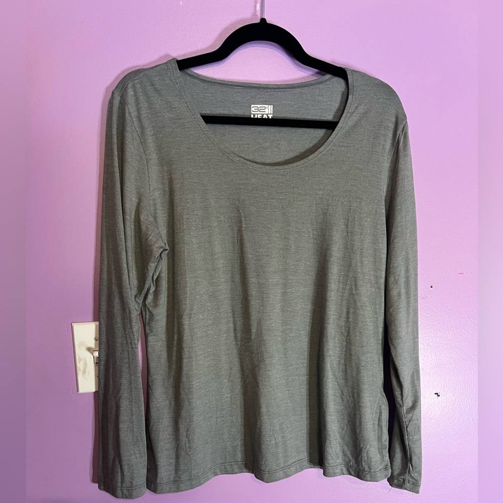 32 Degrees HEAT gray  long sleeve Top